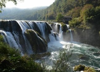 The Divided Population of Macedonia